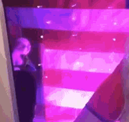 15 - RightJar.gif