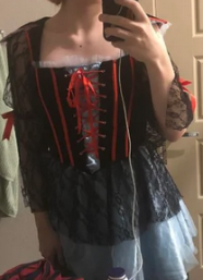 703811
