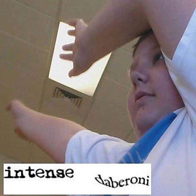 3Xsaxqb.jpeg