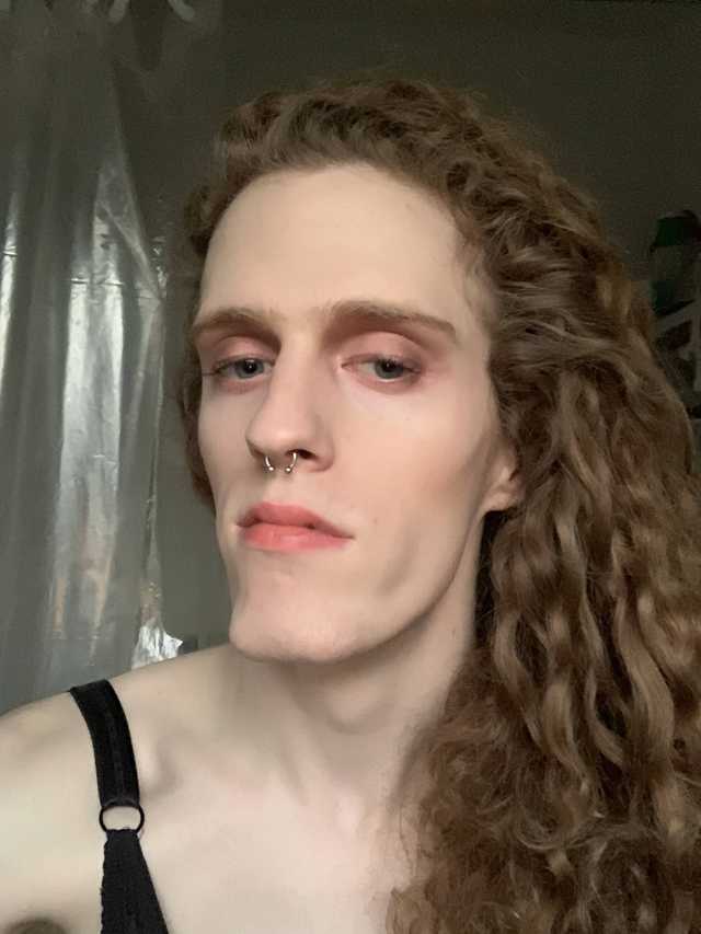 745068