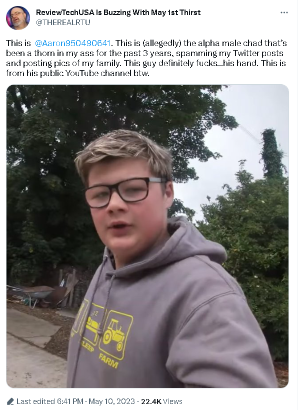 Aaron.png