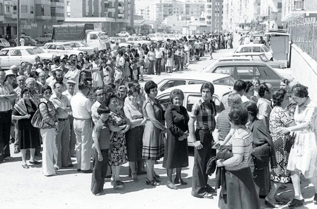breadlines in chile.jpg