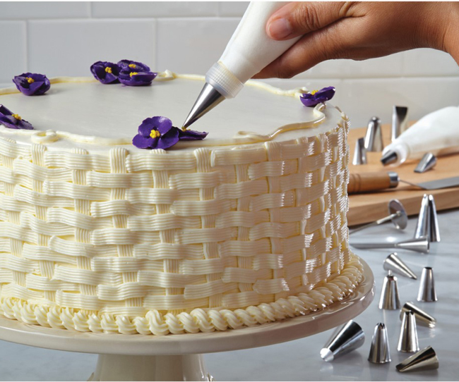 cakedecorating.jpg
