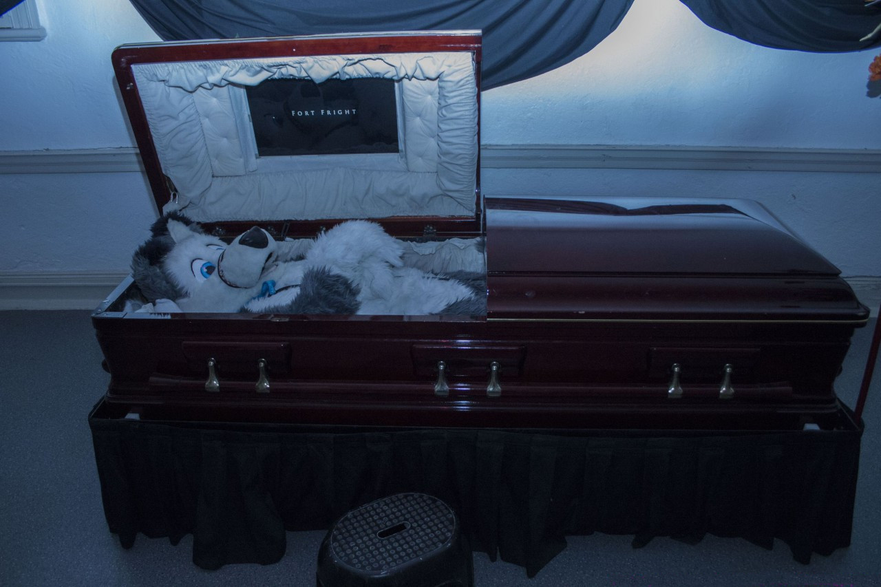 casket.jpg