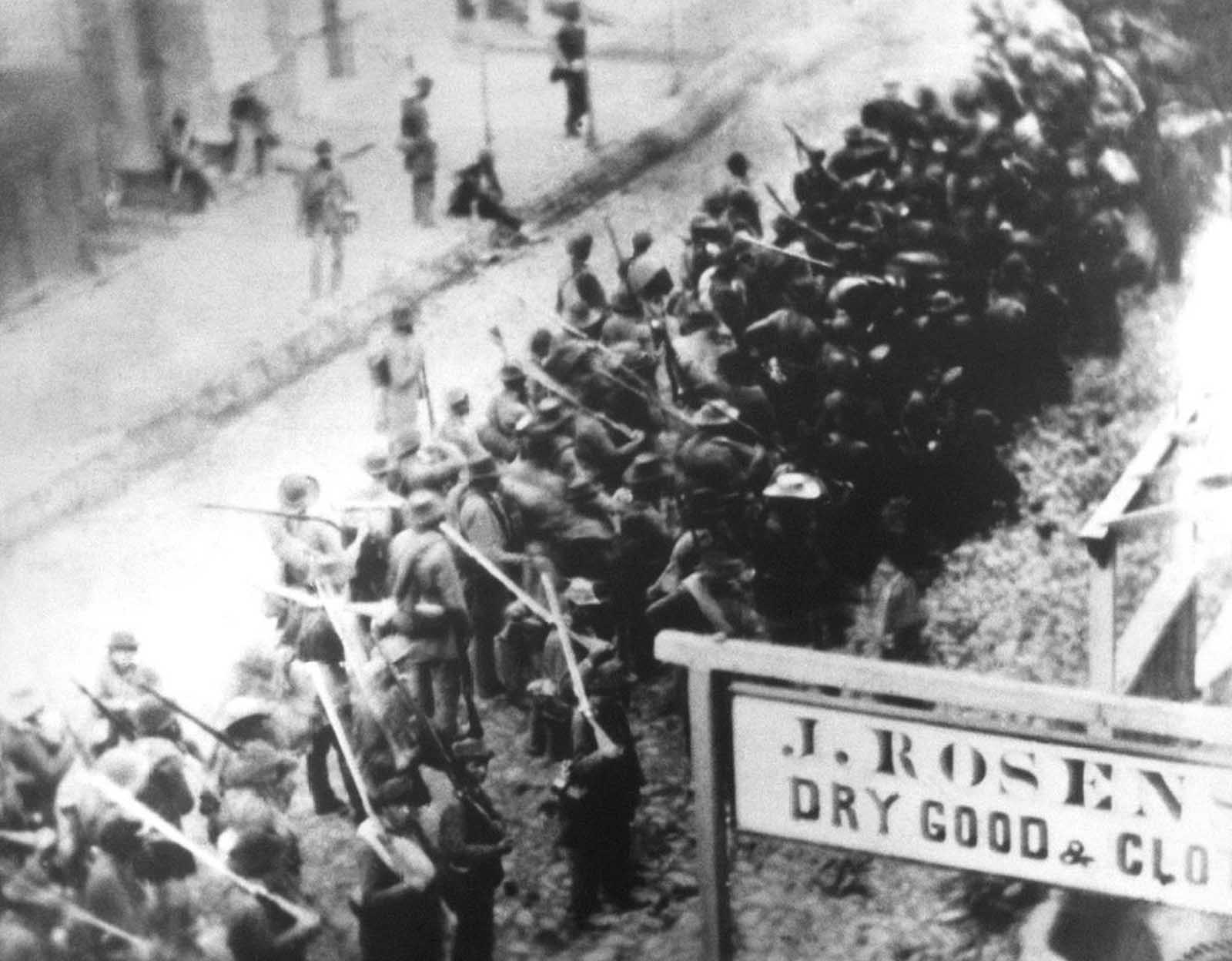 CS troops marching through fredricksburg.jpg