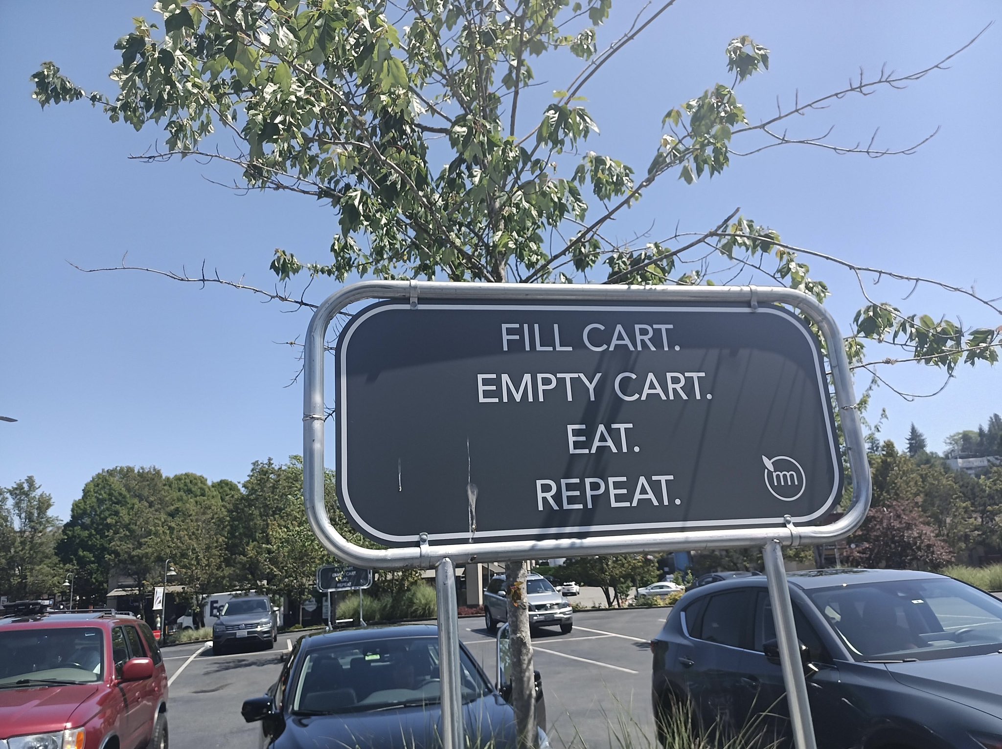 E5lswcDXIAYGRmo.jpeg