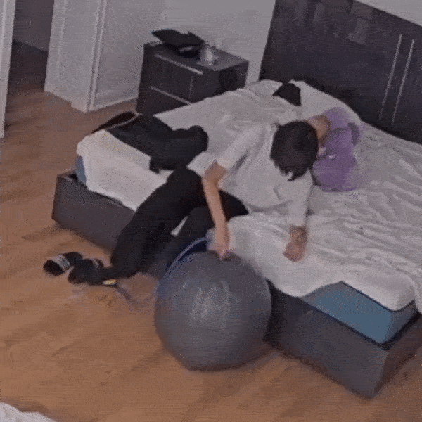 ezgif.com-optimize.gif