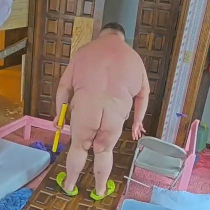 fatty-vs-door-webp.5647810