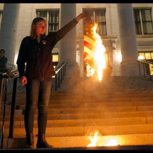 flagburning2-jpg.166578
