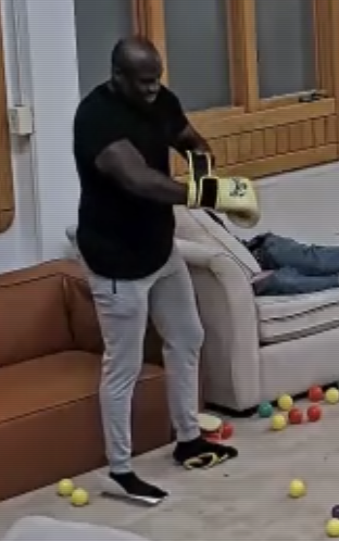 gloves.PNG