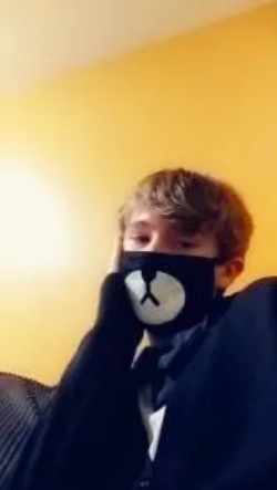 735985