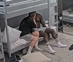 kiss2.PNG
