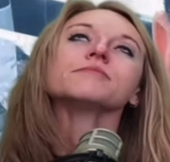 That look when your realize you just a side piece. 