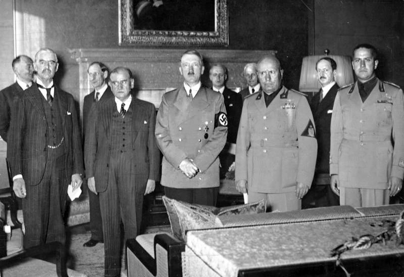 mussolini face.jpg