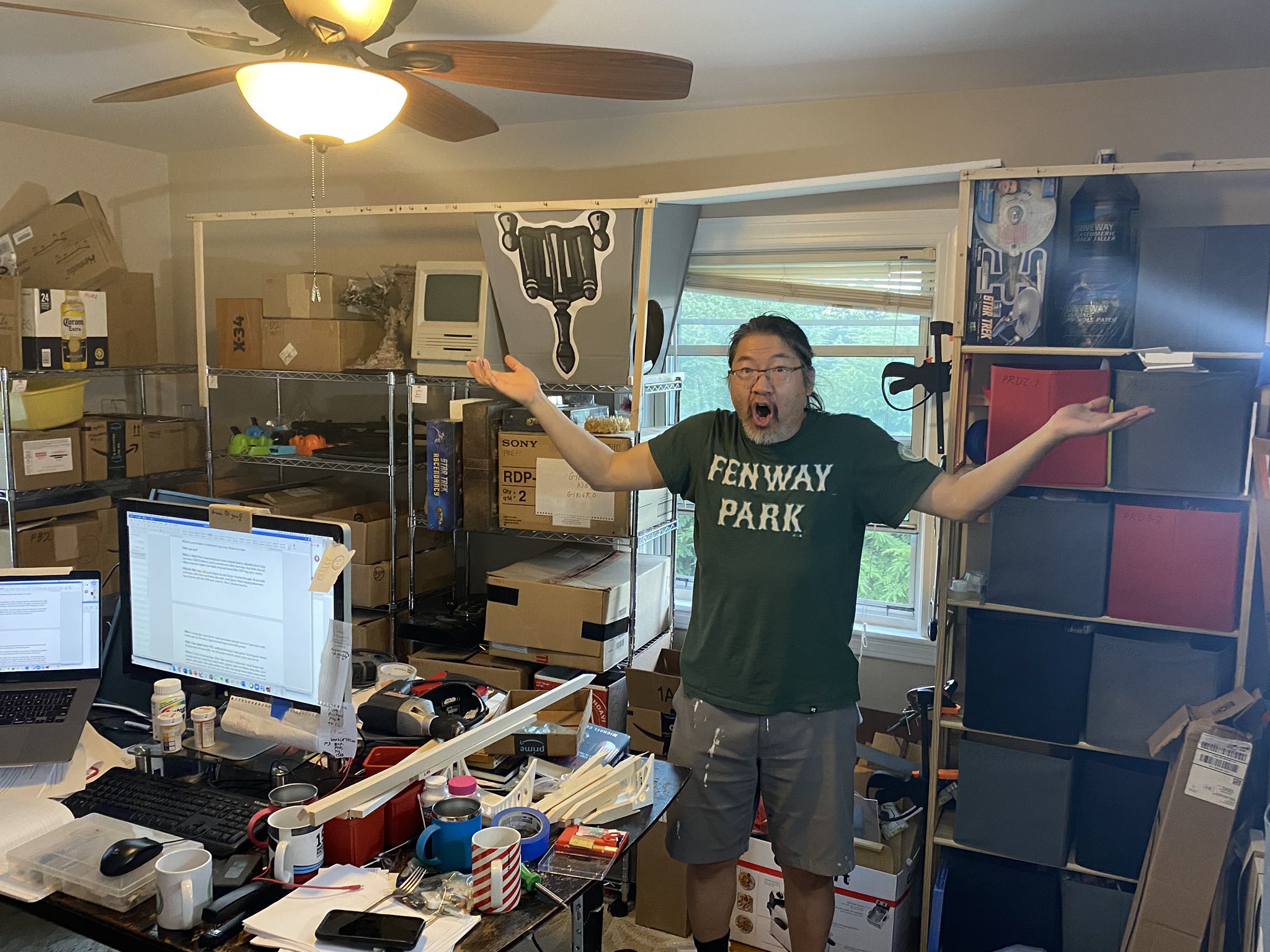 office1.jpg