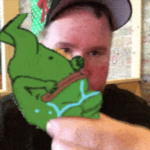ralph_eat_pepe.gif