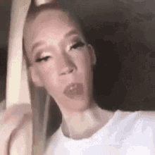 tenor (24).gif
