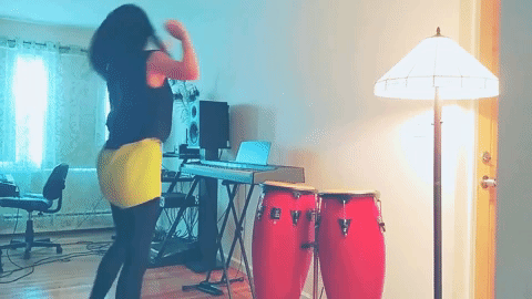 yellowminidance.gif