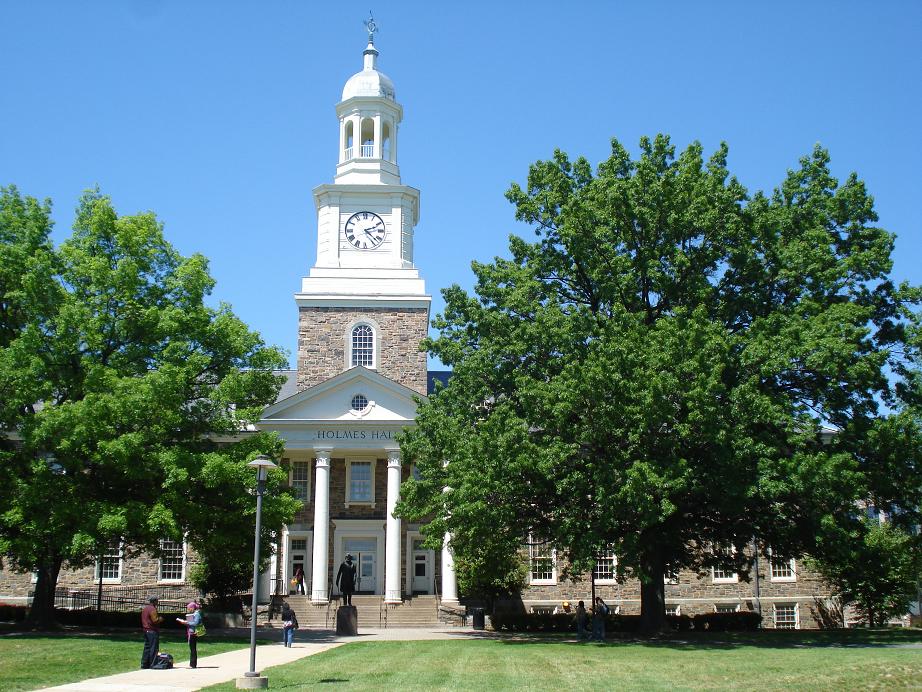 Morgan_State_University_-_Holmes_Hall.JPG
