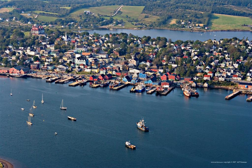 Lunenburg_Aerial.jpg